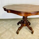Violin-shaped pedestal table