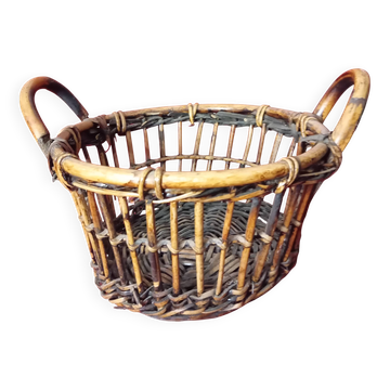OLD ROUND WICKER BASKET