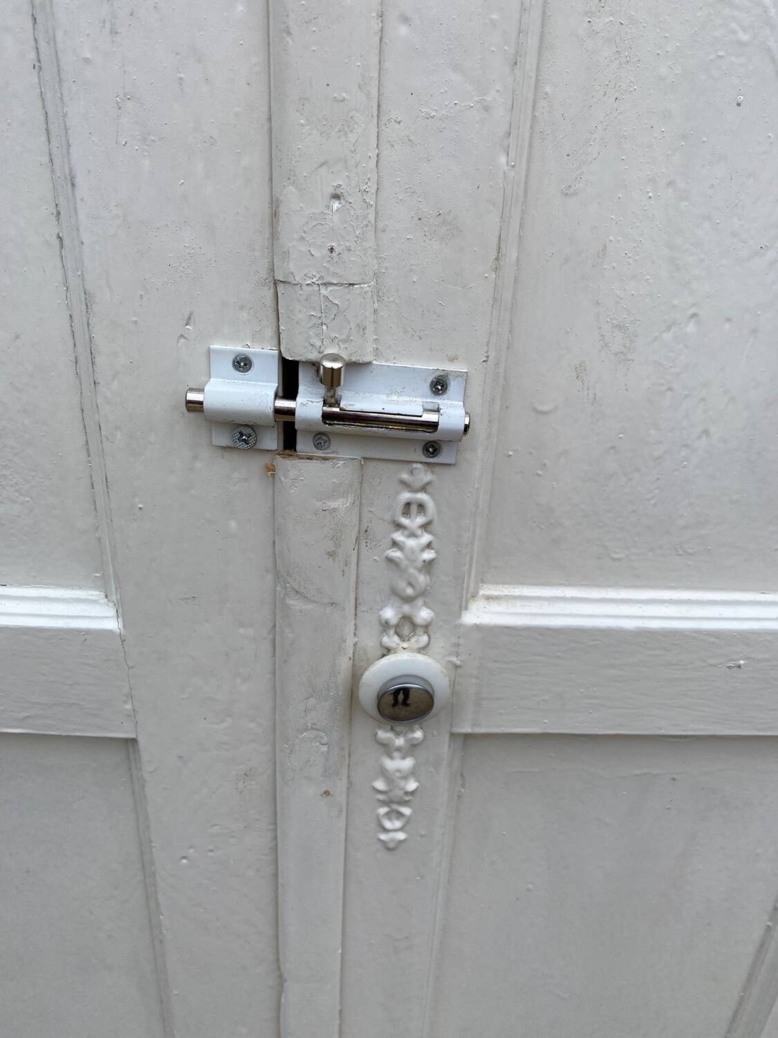 Small Parisian wardrobe