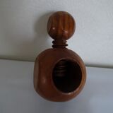 Casse noix en bois