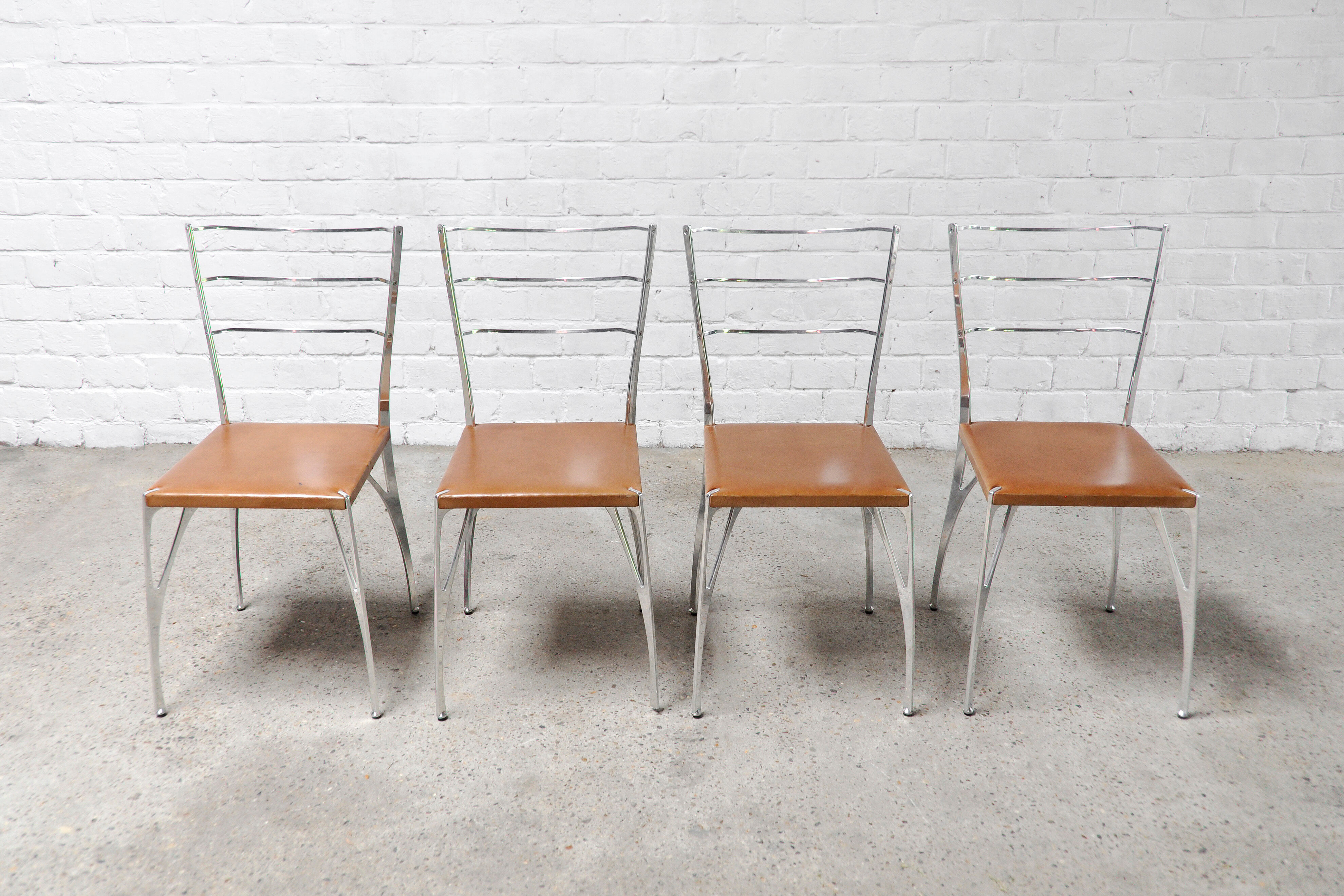 Chaises par Erwan Boulloud pour Hôtel Drouot, 2015