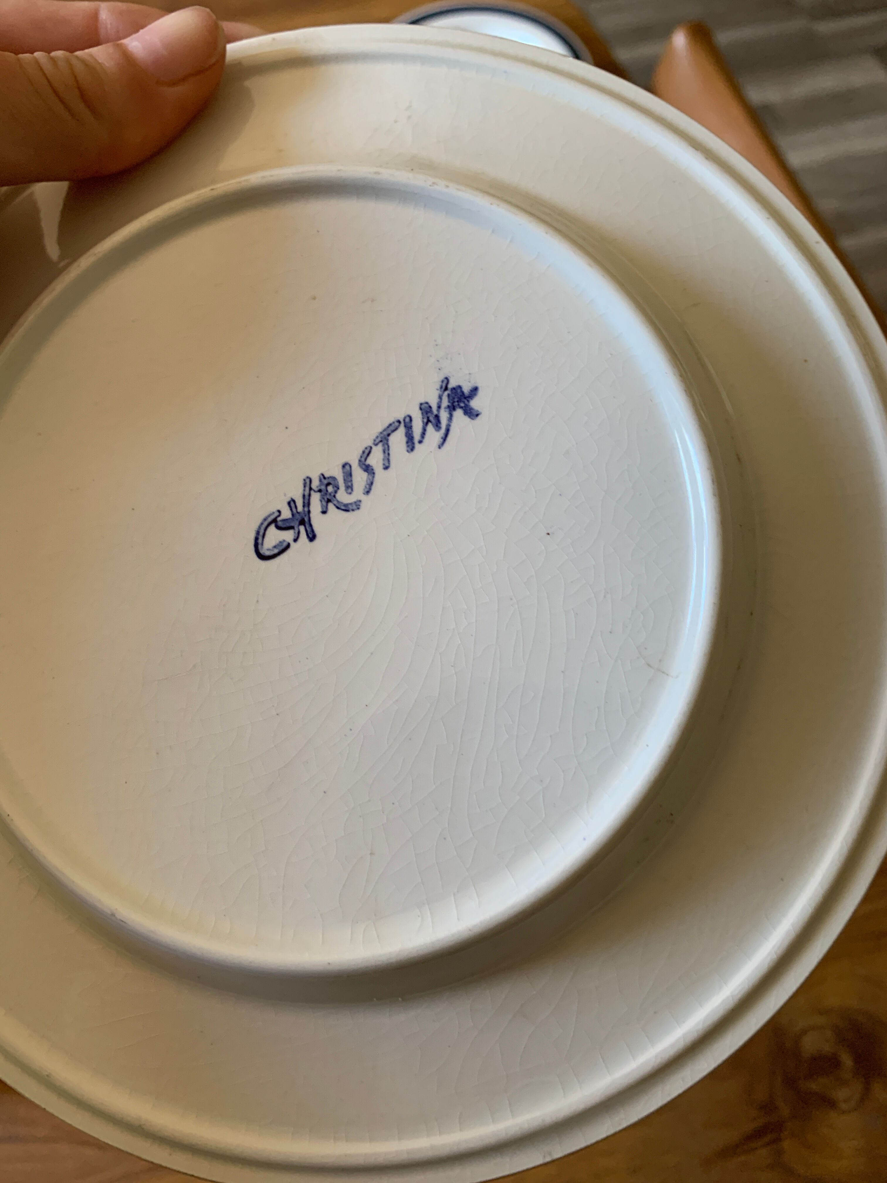 6 white vintage plates with blue flowers