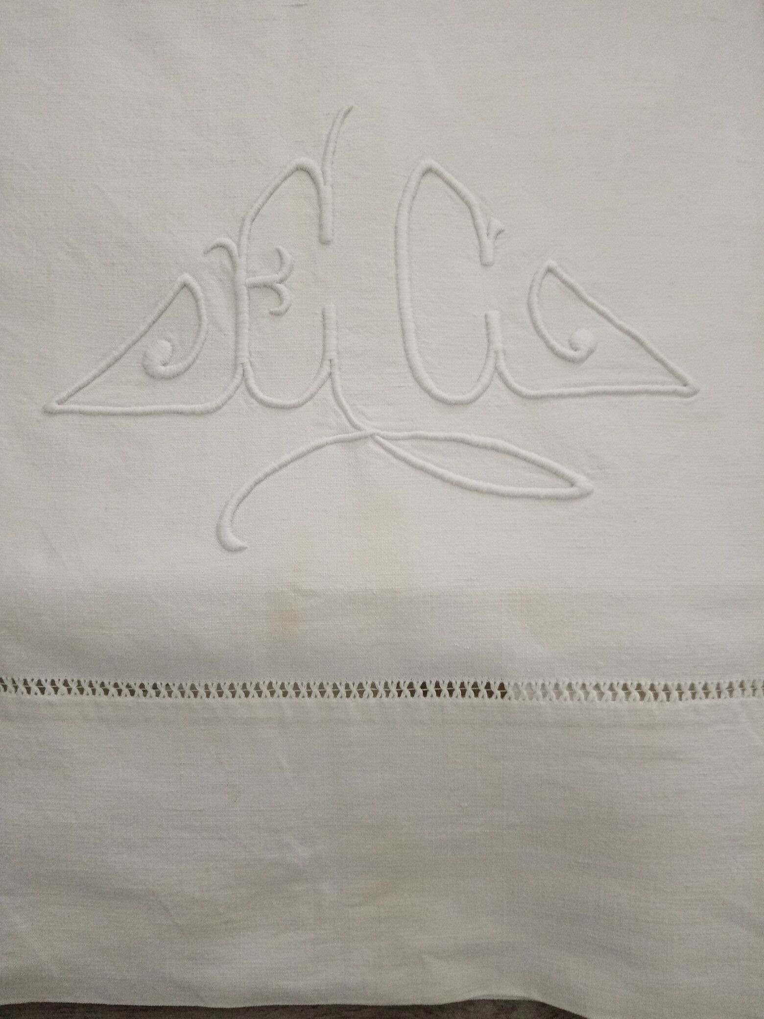 Old embroidered monogram EC métis sheet 300 x 200 cm Art Deco