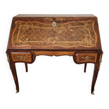 Secrétaire style Louis XV