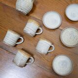 Série de 4 tasses et un pot à lait vintage en grès