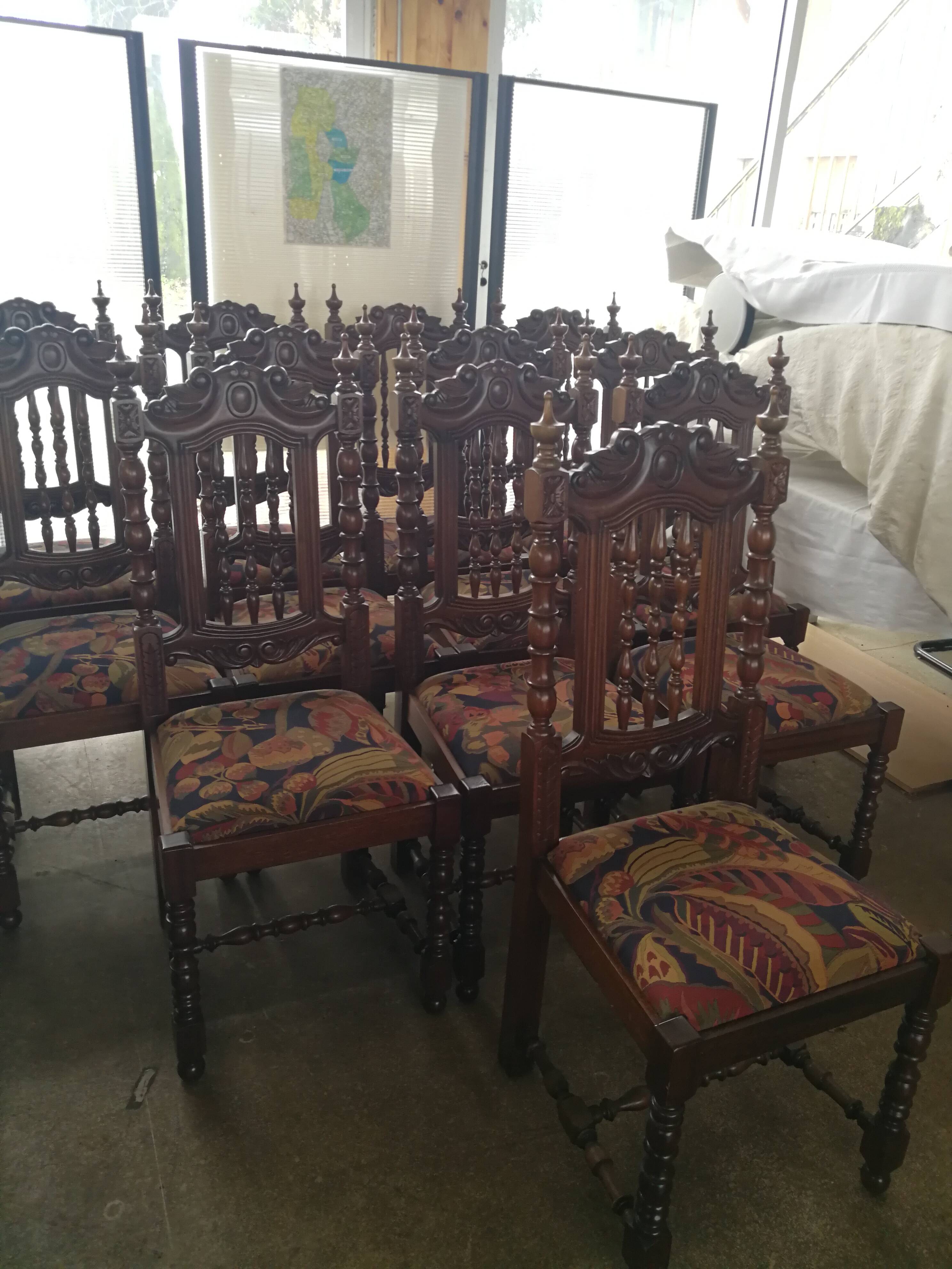 Set of 12 reception chairs