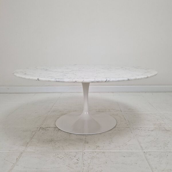 Table basse en marbre de Carrare Early par Eero Saarinen pour Knoll International