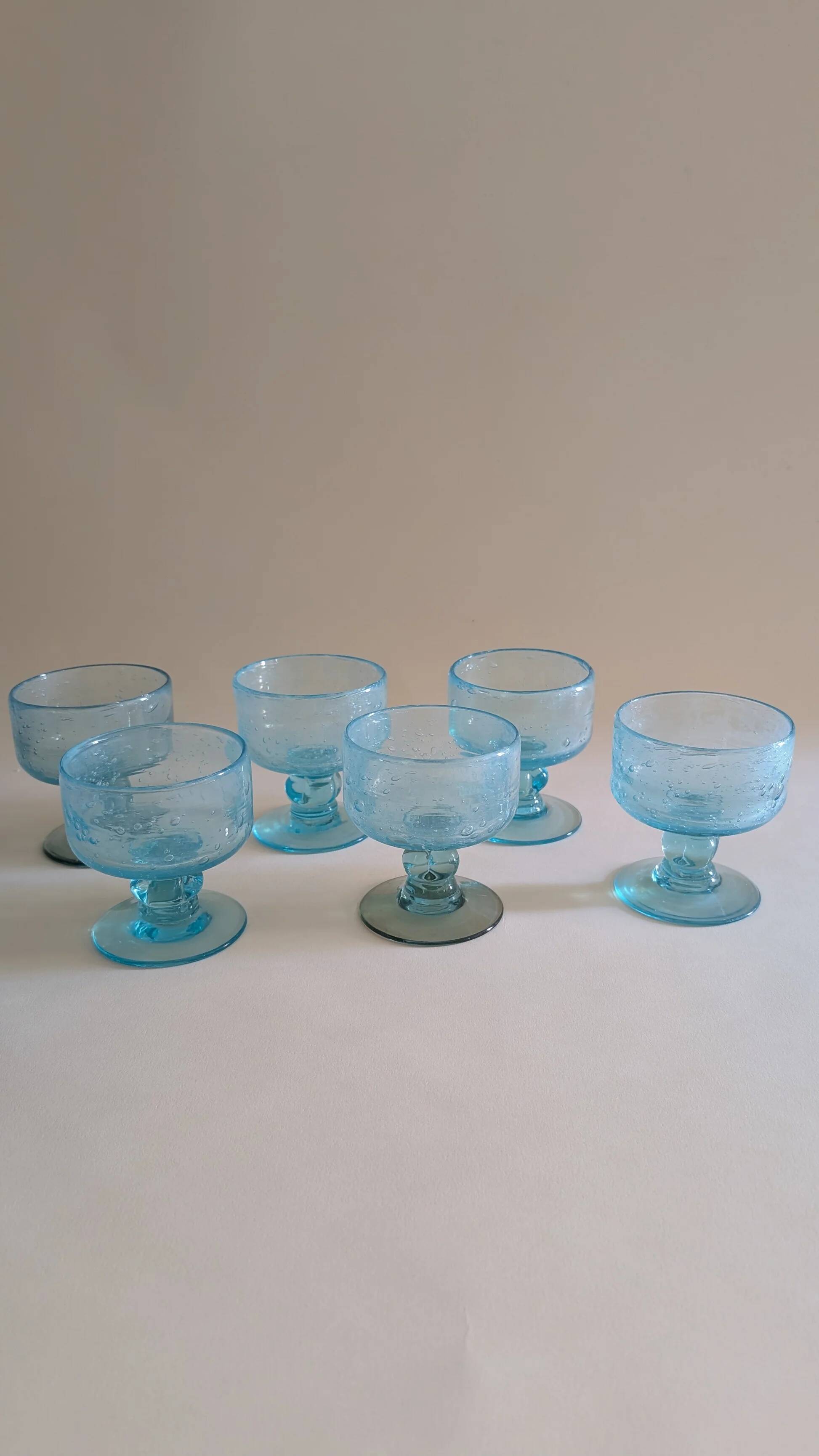 Ensemble de 6 coupelles en verre bullé bleu