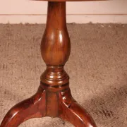 small tripod table in mahogany from the early 19th century