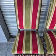 Set of 6 Louis XIII style chairs in turned wood and velvet.