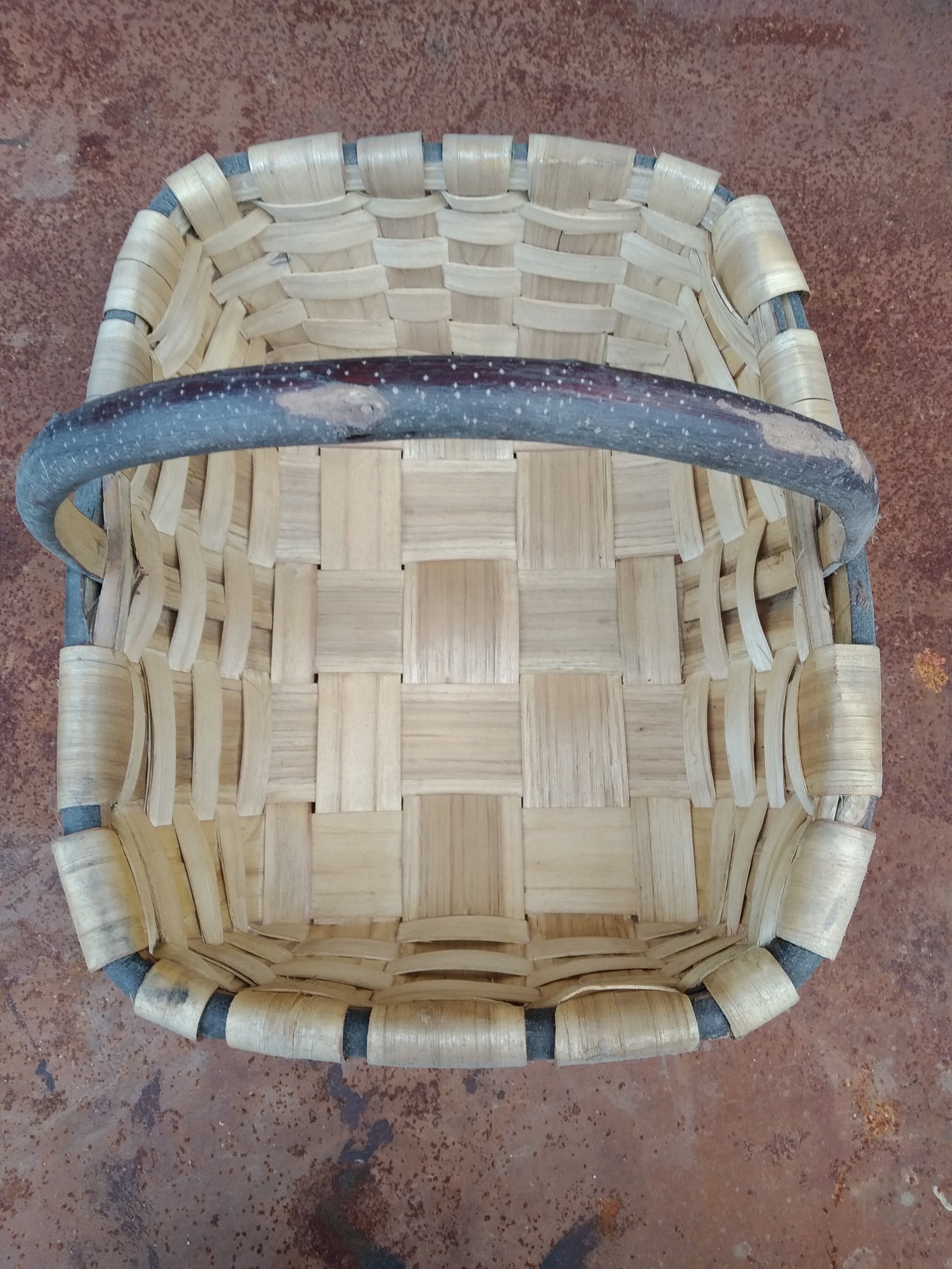 Basket chestnut strips