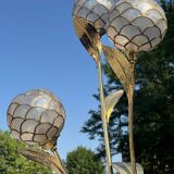 Floral floor lamp in brass and Capiz mother-of-pearl, 1970