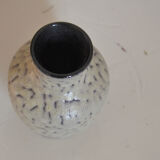 Small cream vase signed Japanese style