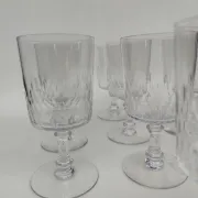 8 grands verres en cristal de Baccarat, modèle Champigny.