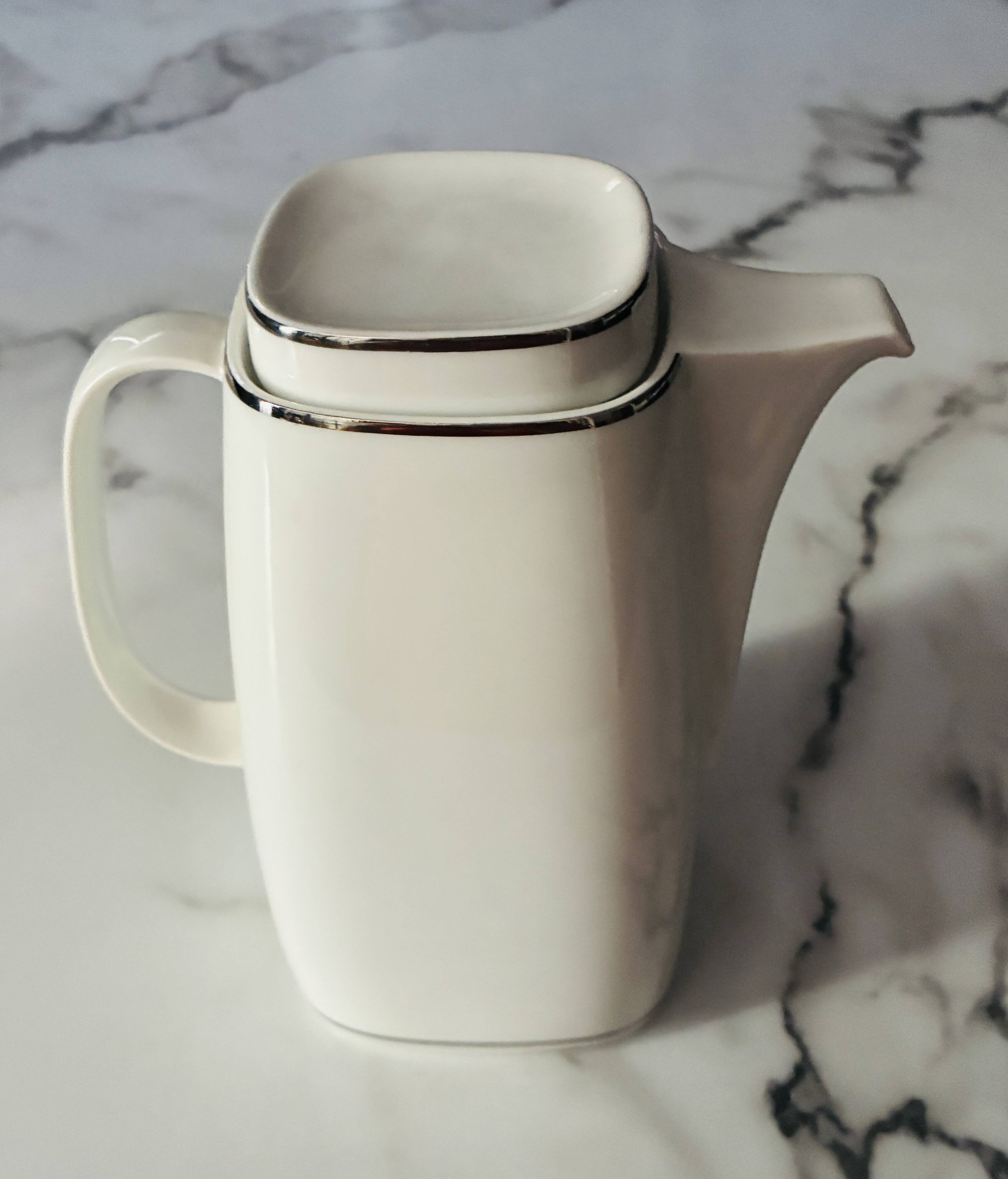 Porcelain coffee pot Schirnding Bavaria