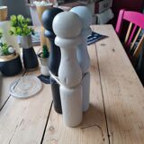 Lot of 3 old pins black linen and liberty