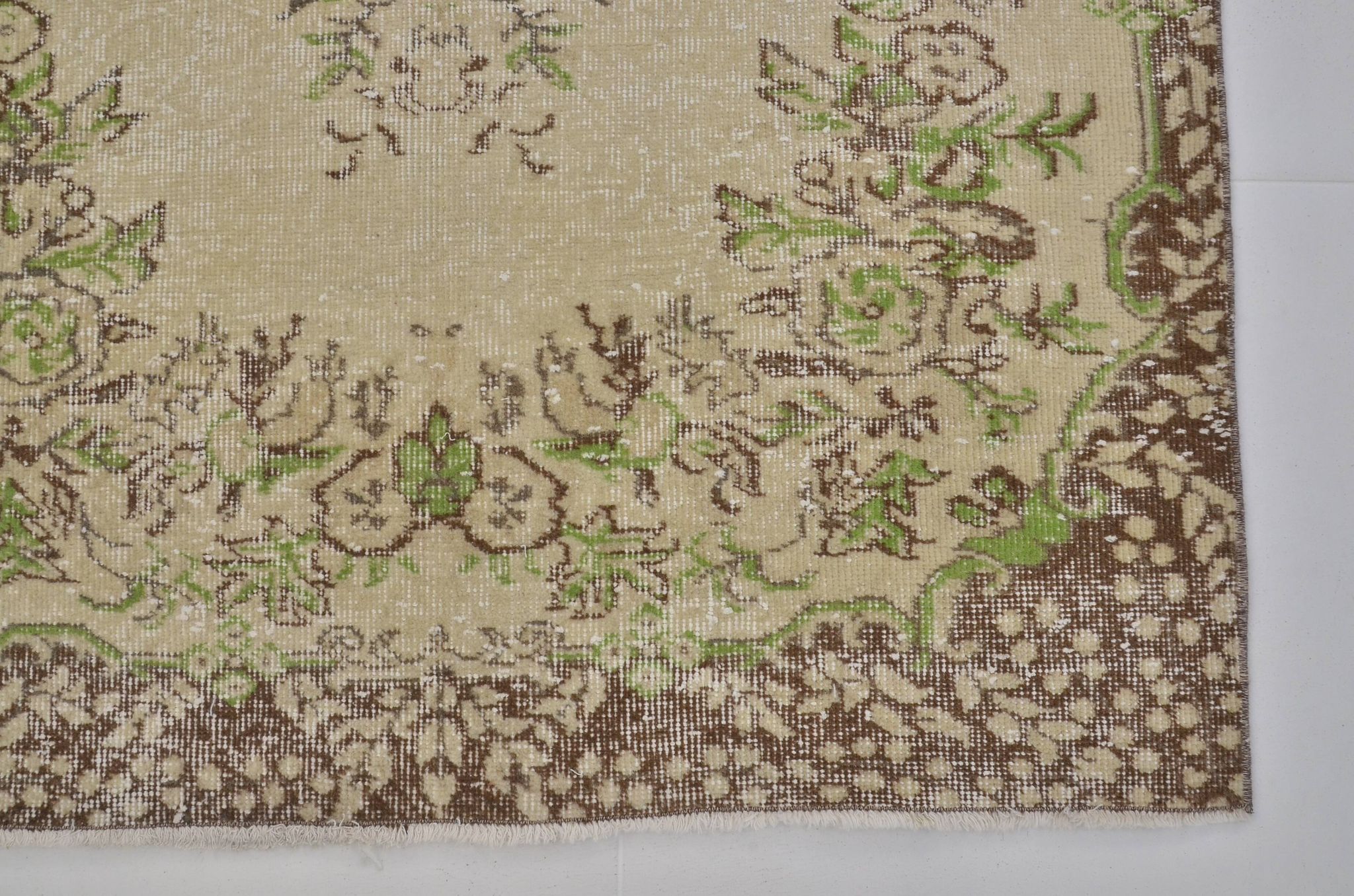 Vintage Anatolian Ouhak Carpet sku 2337