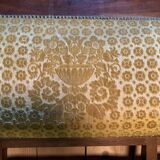 Banquette - Canapé époque Restaurarion en velours de gêne jaune 1830