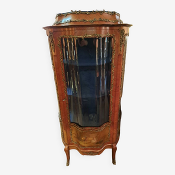 Napoleon III curved display case with martin varnish