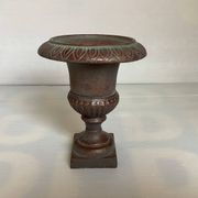 Medici cast iron planter vase