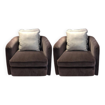 Velvet armchairs in purple by Arketipo