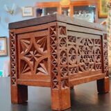 Coffret en bois vintage année 50 en bois sculpté