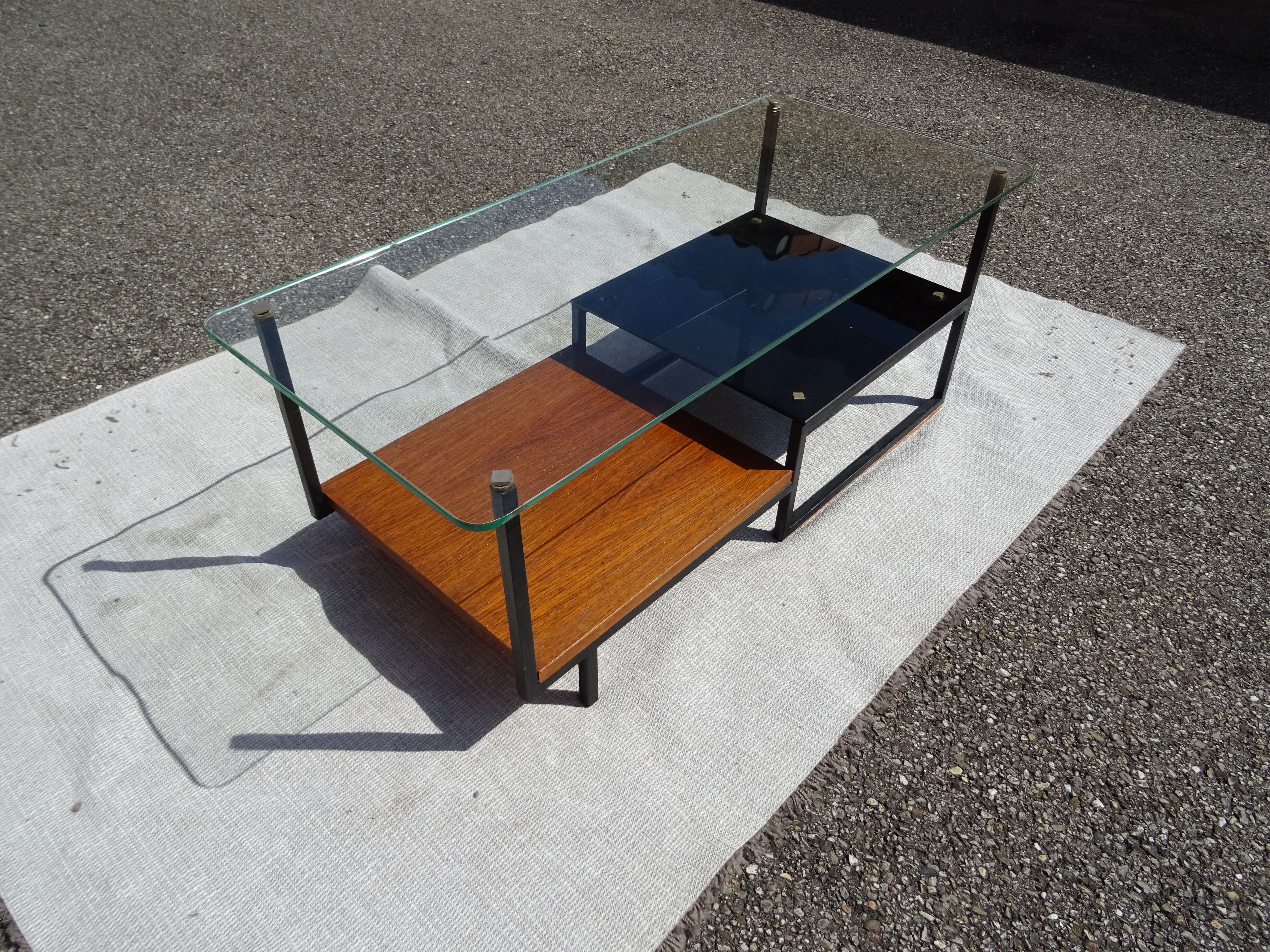 Design coffee table