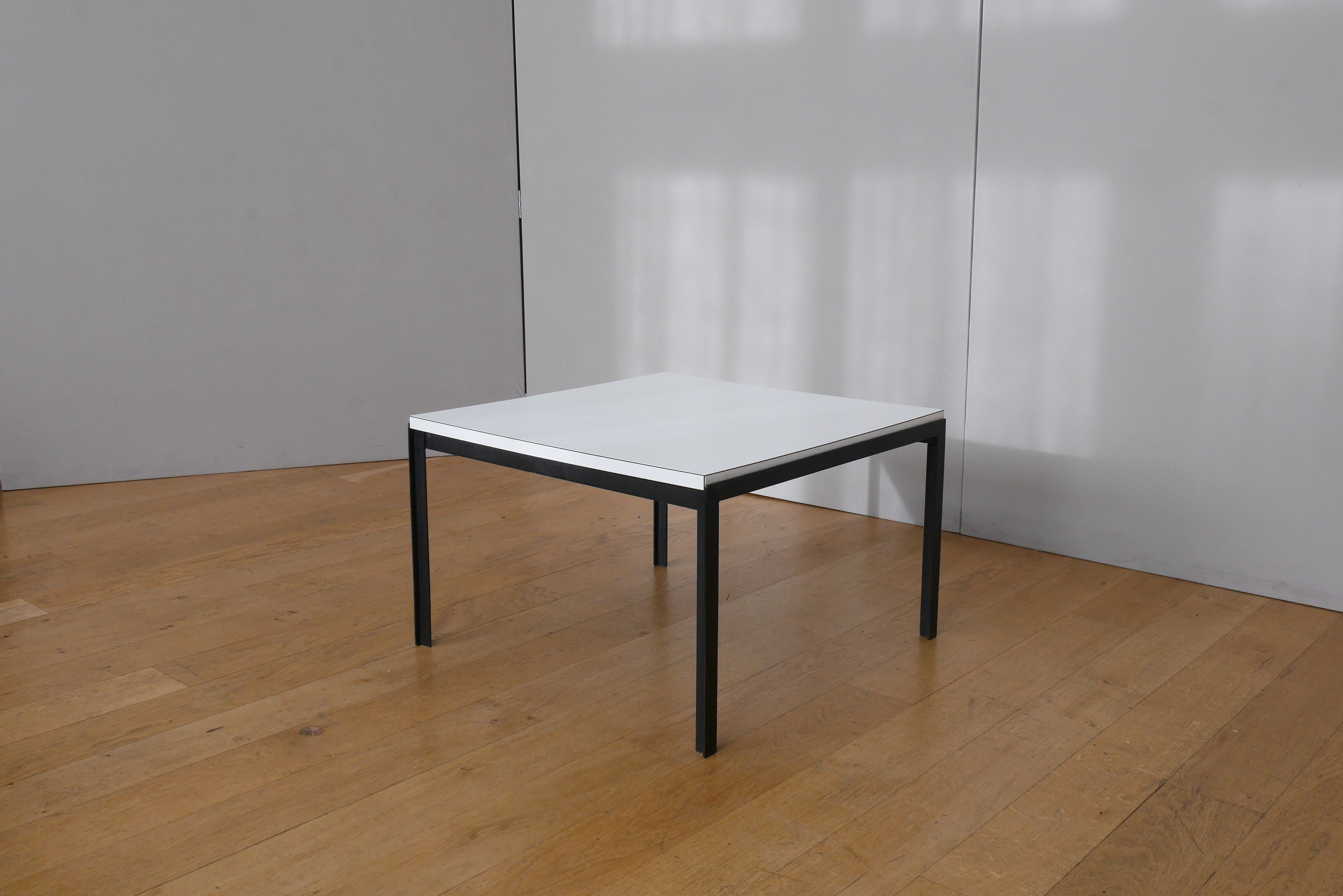 Table basse de Florence Knoll