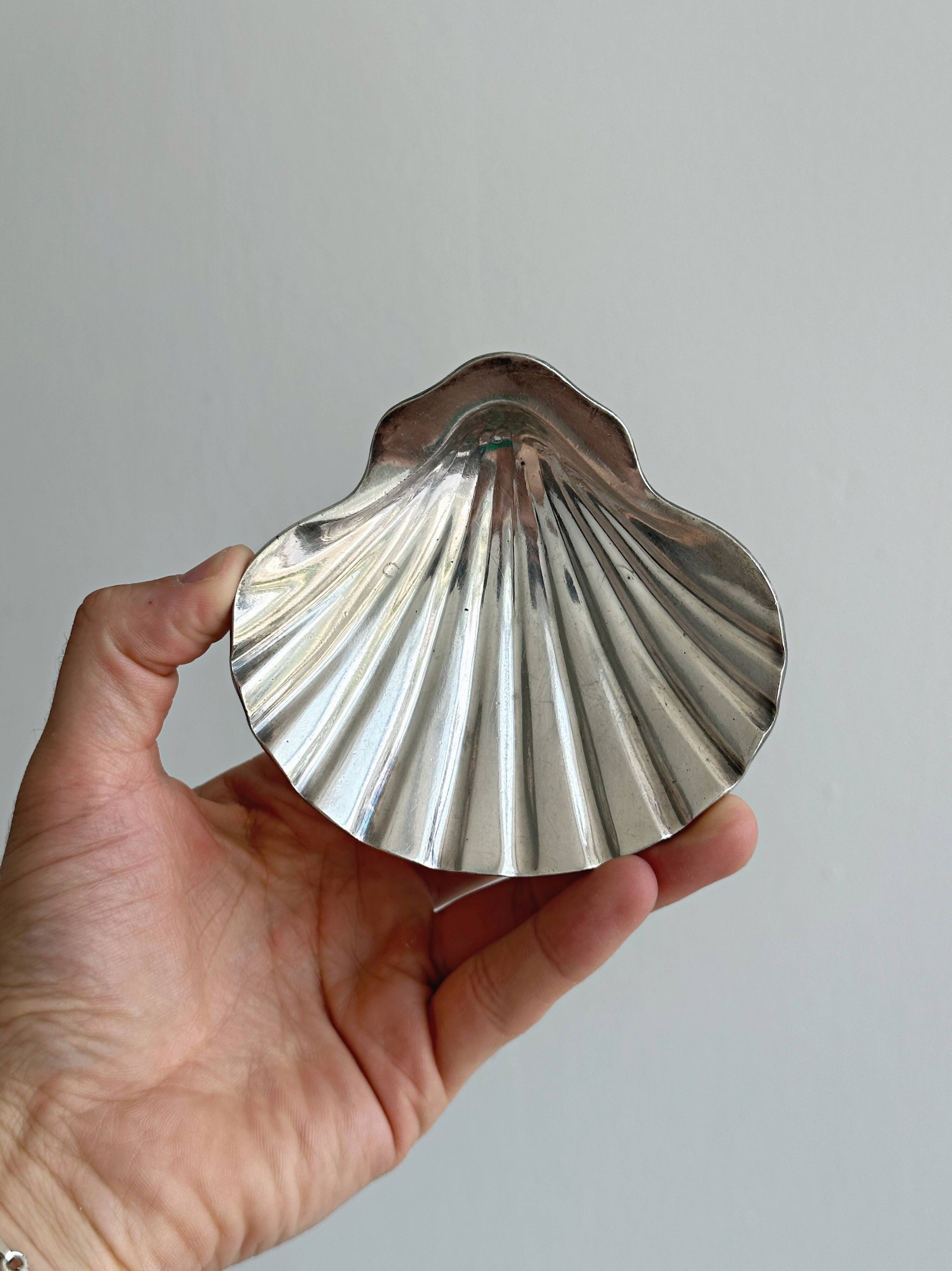 Metal soap dish tray