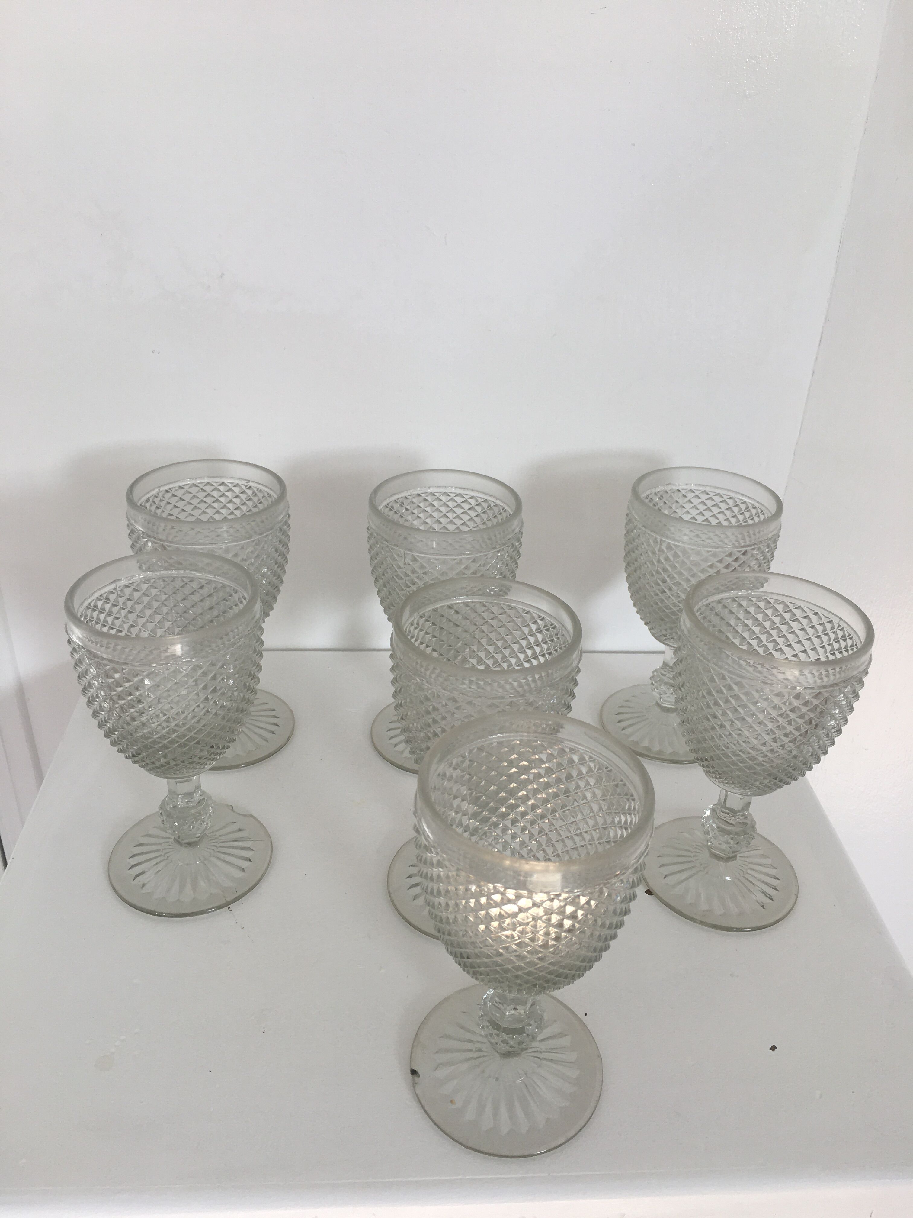 Transparent diamond tip walking glasses