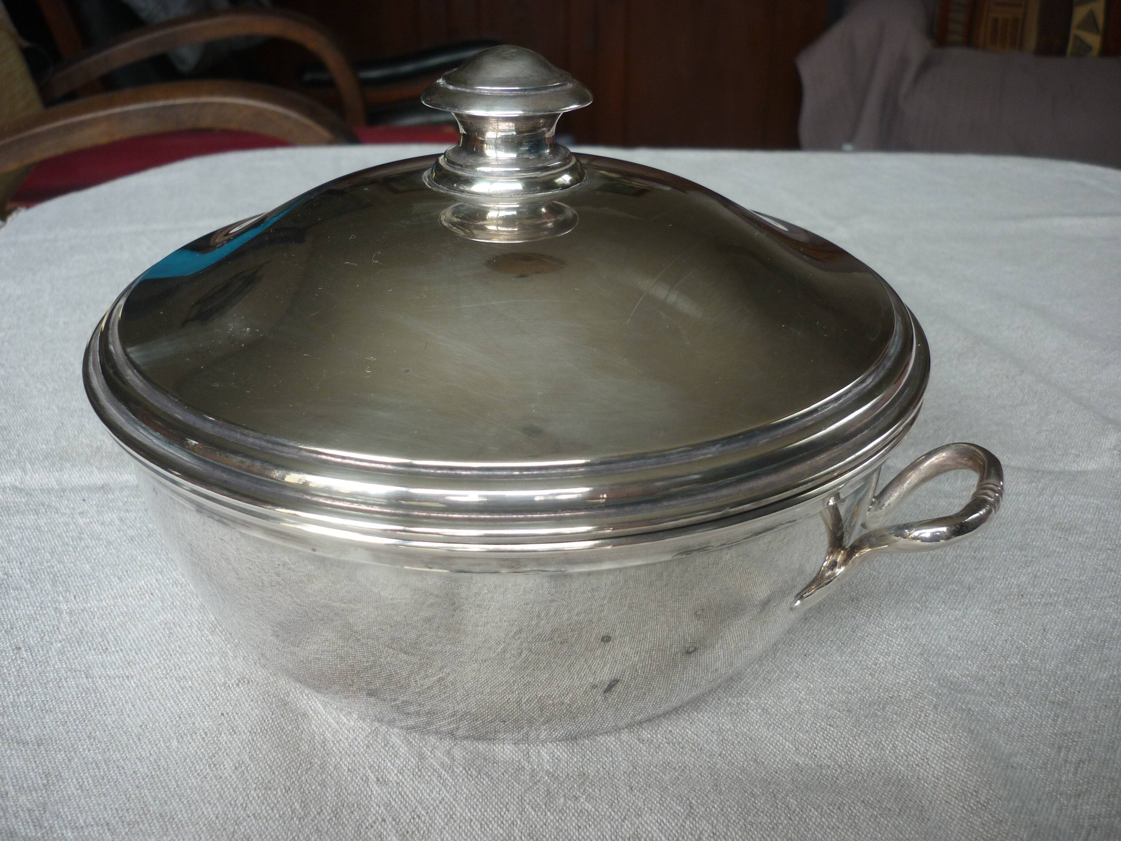 Legumier en metal argenté