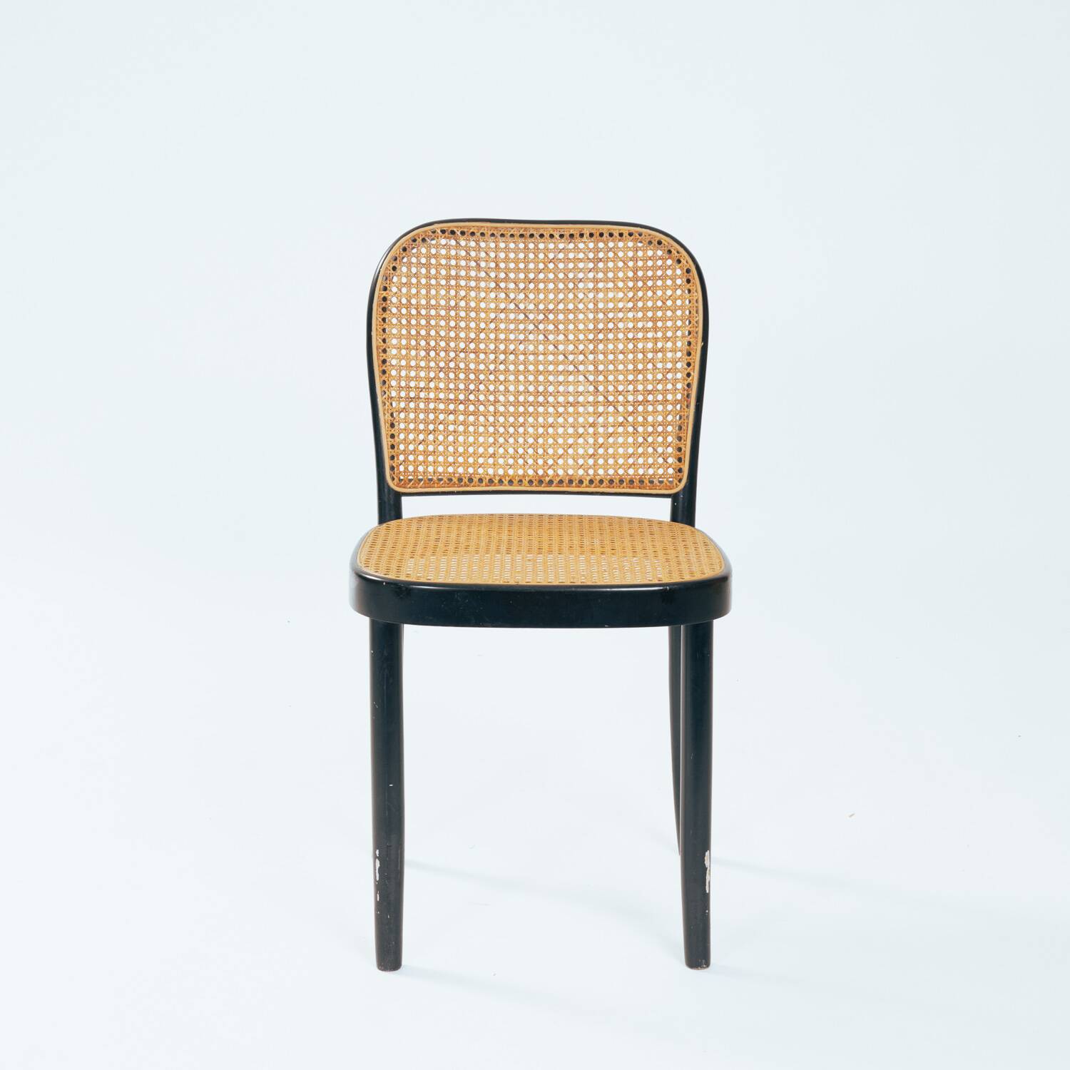 3 chaises Hoffmann Prague 811 en cannage d'après Thonet