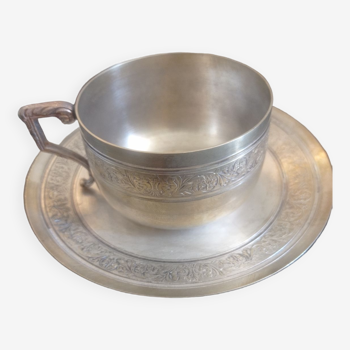 White metal plate and cup