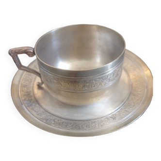 White metal plate and cup