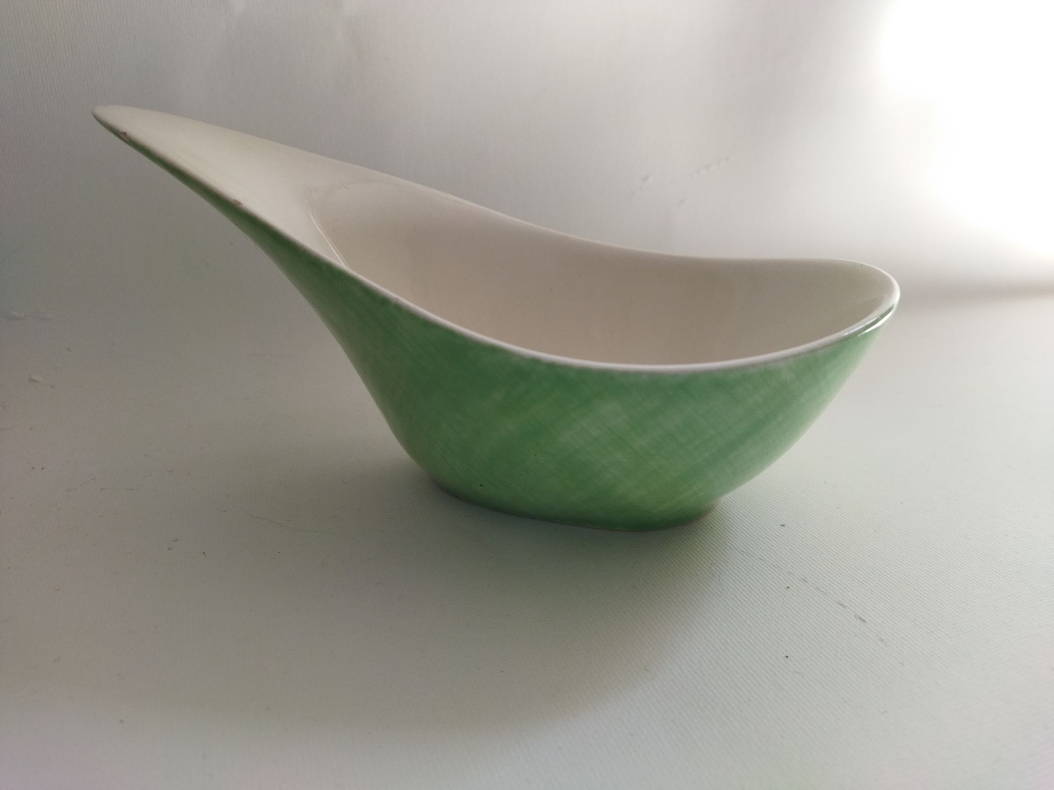 Dish and sauce boat Mistral Salins France