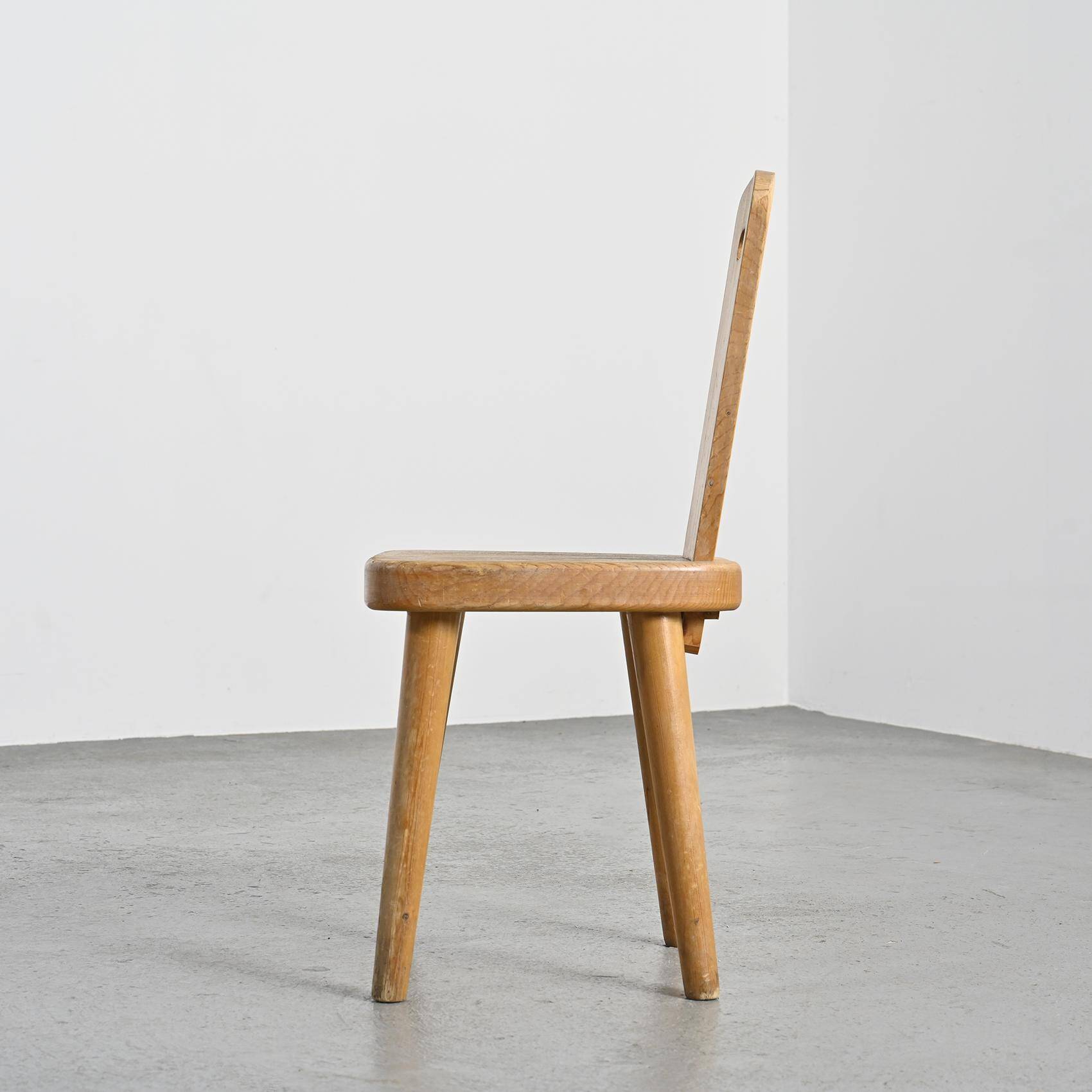 Chaise en Pin massif par Christian Durupt, Meribel 1960