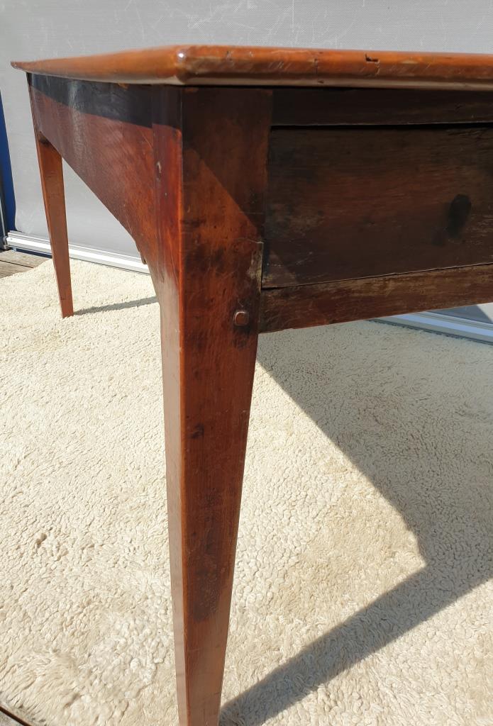 Farm table office served nineteenth