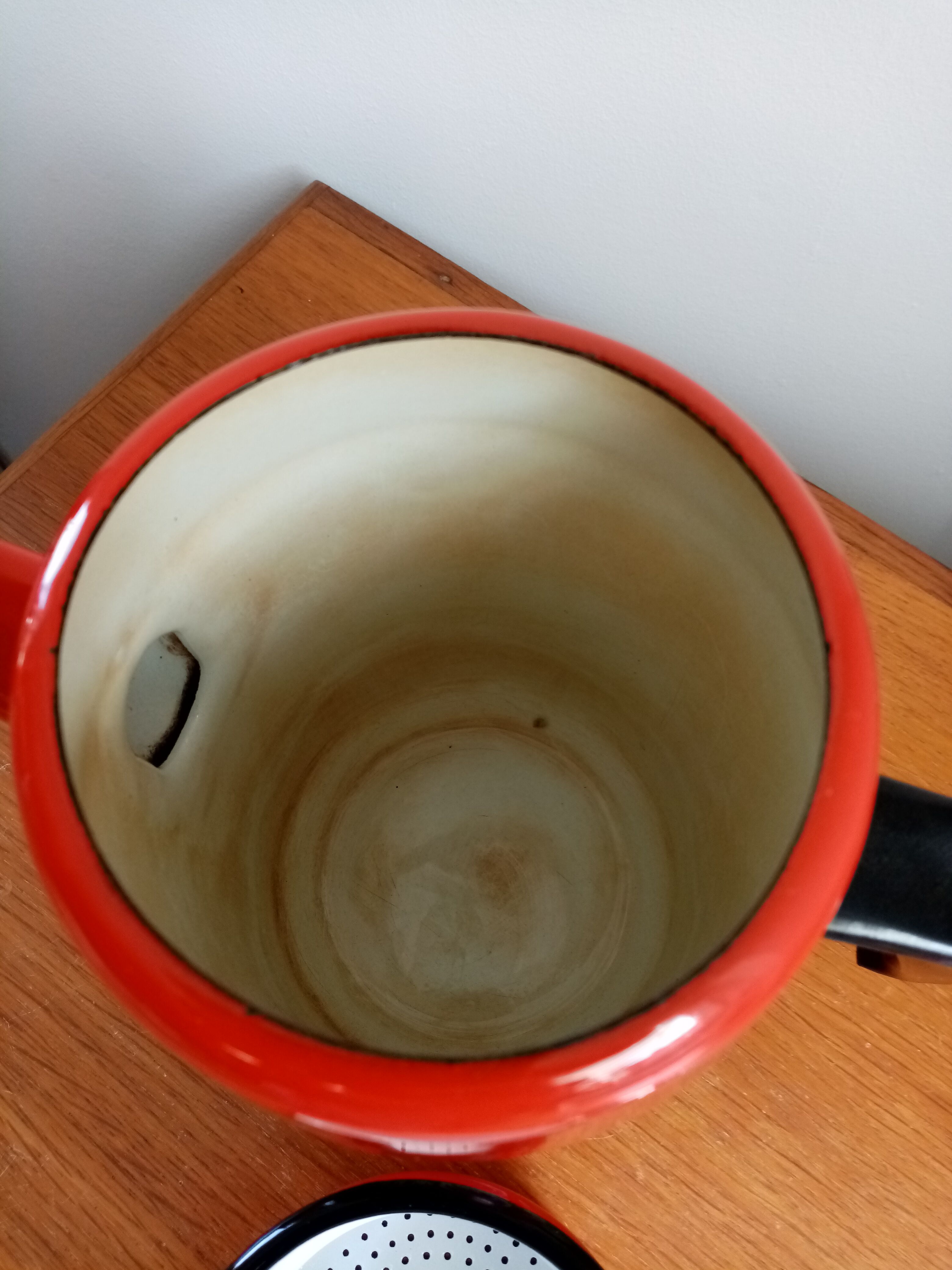 Enamelled red coffee maker