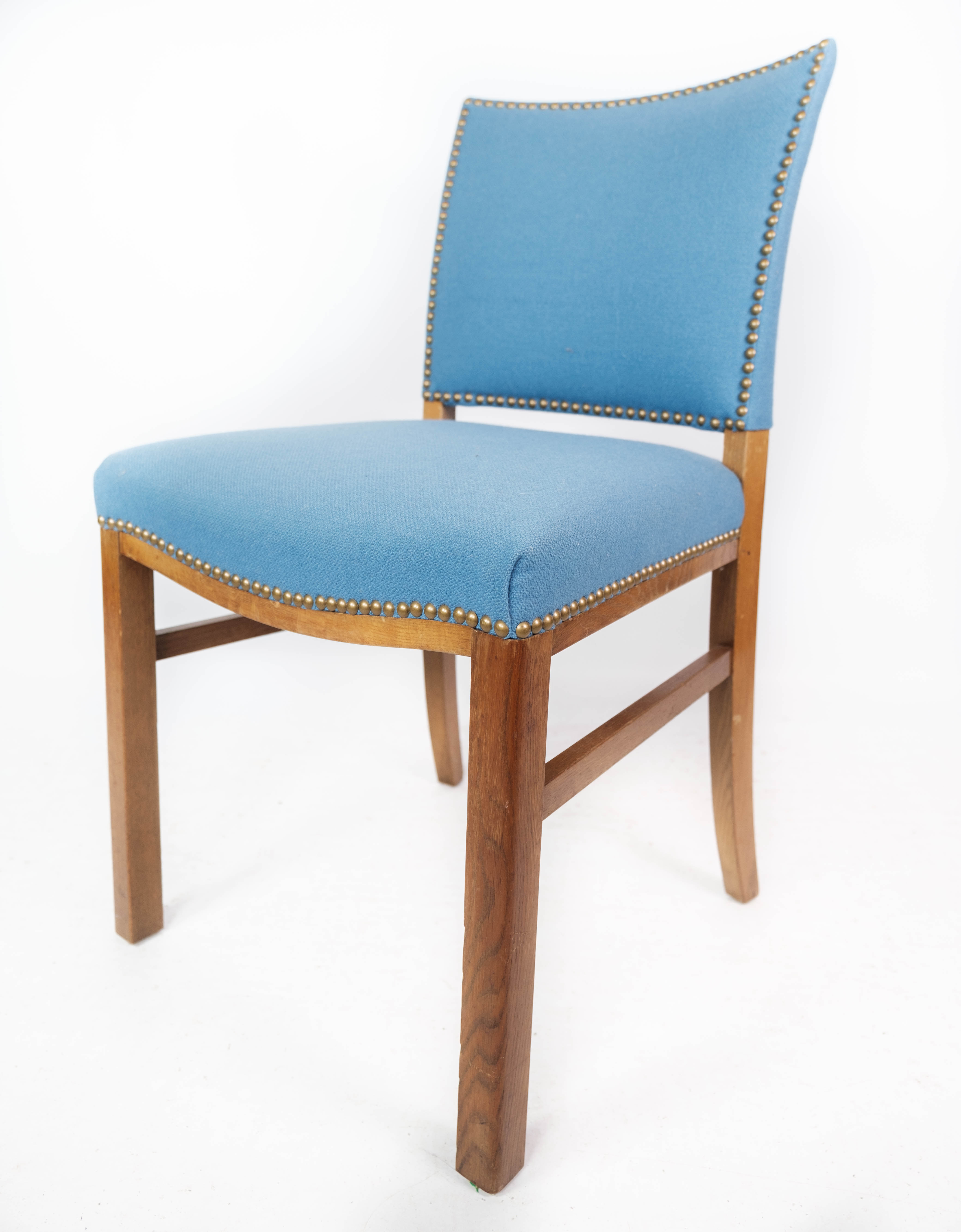 Dining room chair with legs of light mahogany of danish design, 1940s