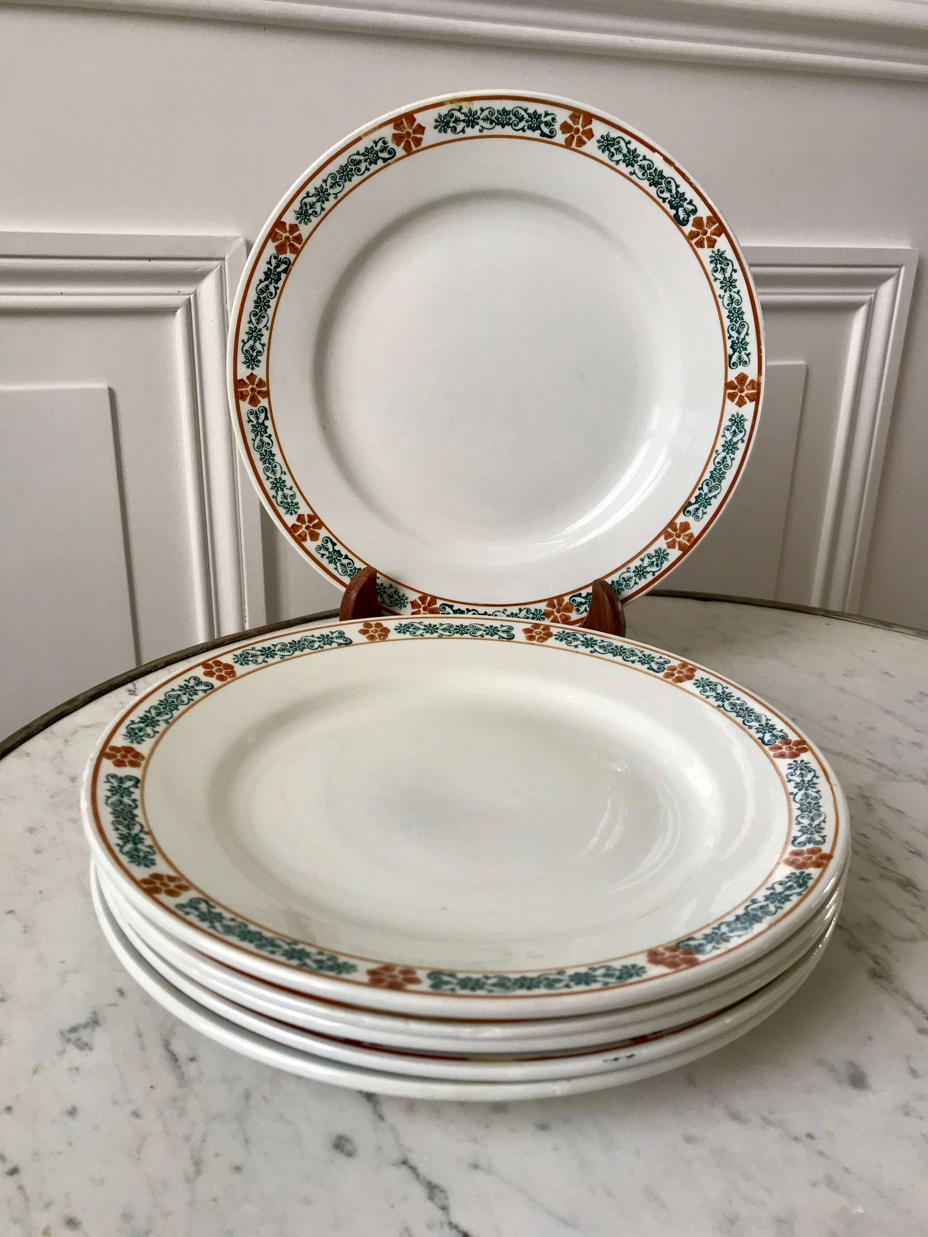 set of 6 flat plates Terre de Fer St Amand model "Molière" XXth