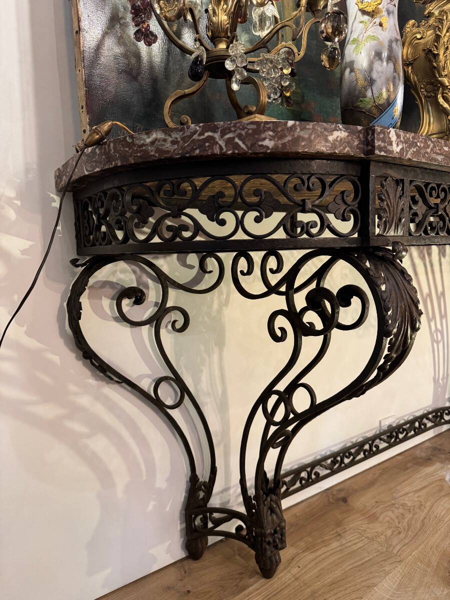 Console en fer forgé d’époque Napoléon III dessus de marbre rouge de Rance