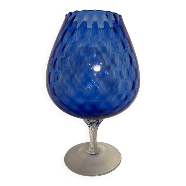Grand verre soufflé bleu cobalt - Pièce d’Art.