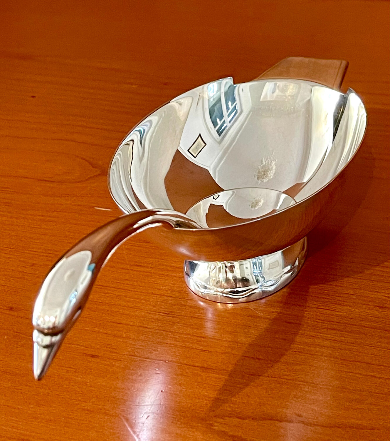 Christofle Gallia sauce boat by Christian Fjerdingstad, Swan model