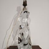 Twisted lamp foot with rectangular base in Baccarat crystal.