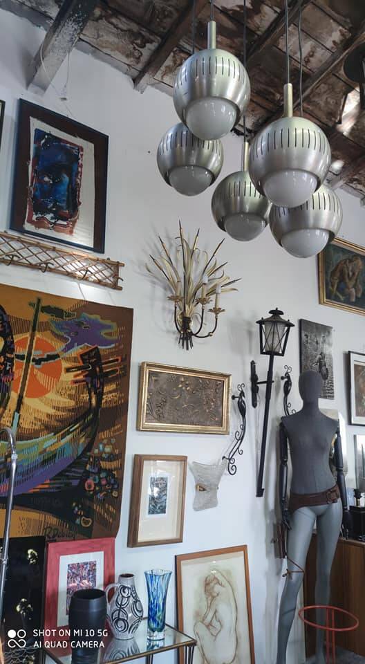 Lustre en cascade vers 1970