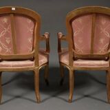 Paire de fauteuils cabriolets de style Louis XV