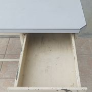 Table haute industrielle de métier métal et formica