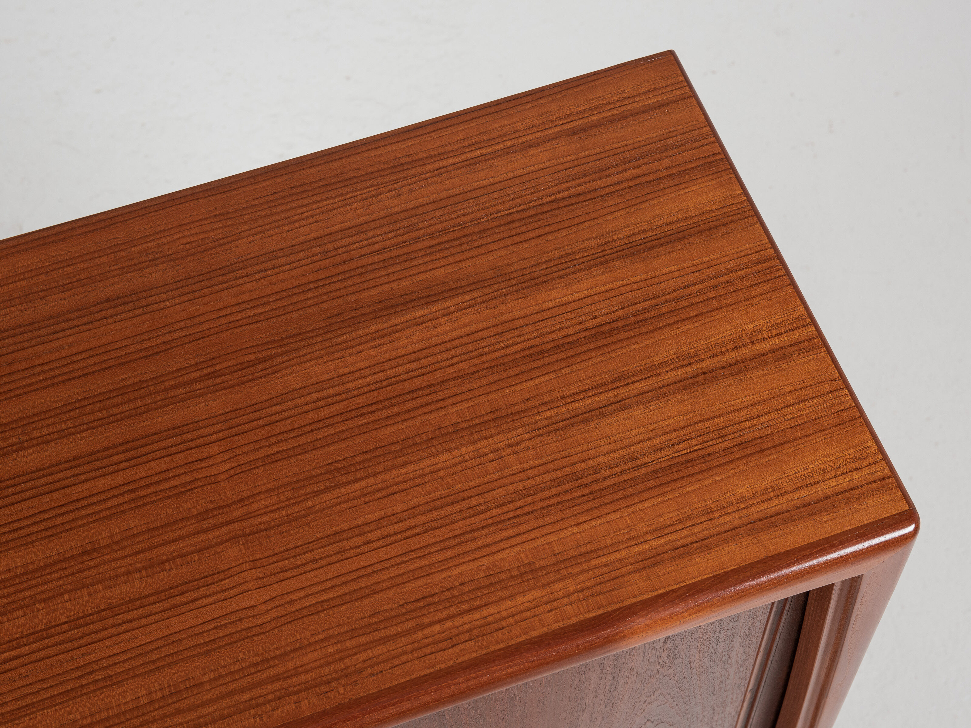 Midcentury Danish higher cabinet in teak by Axel Christensen for ACO Møbler 1960s