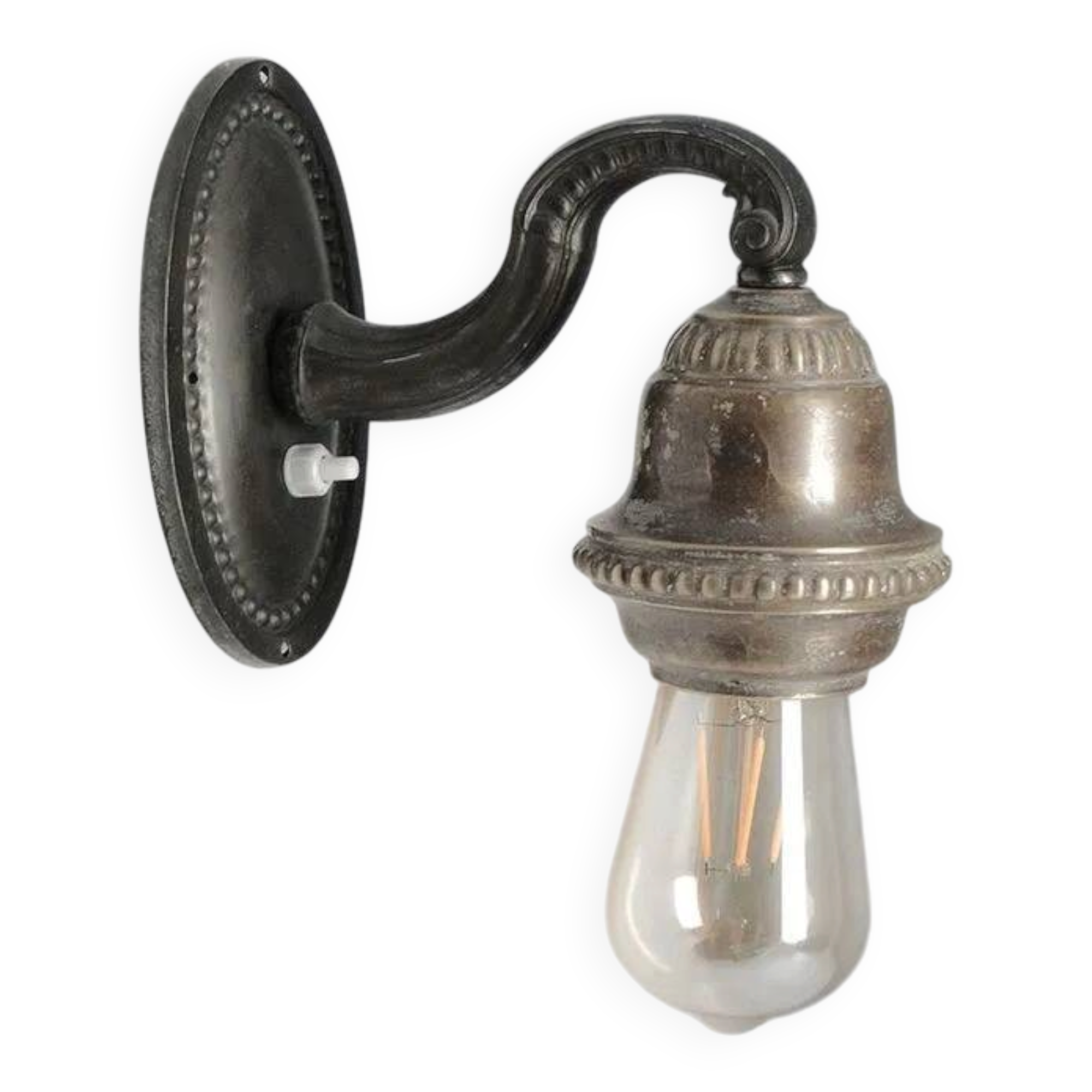 CVH patterned sconce in Secessionist style bell