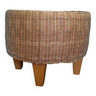 Vintage woven rattan pouf